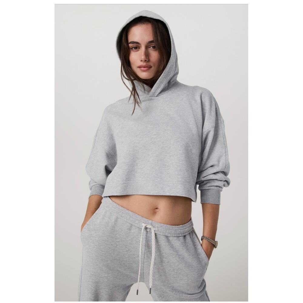 Vuori Sedona Crop Hoodie - Light Heather Grey - Size Small